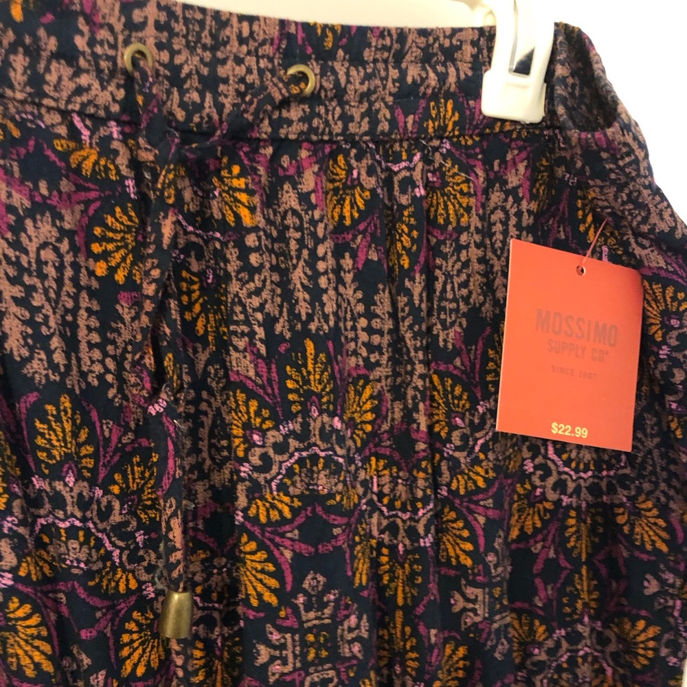 Mossimo patterned jogger style pants with pockets